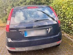 Blau Gebraucht 2004 Ford Fiesta Kleinwagen | 500 € (Guter Preis)