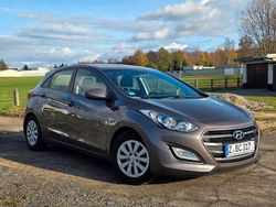 Gebraucht 2015 Hyundai i30 Classic Limousine | 8.100 € (Fairer Preis)