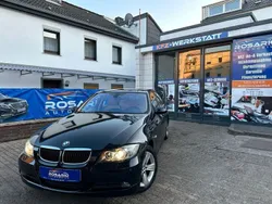 Schwarz Gebraucht 2010 BMW 320 Limousine | 5.550 € (Guter Preis)
