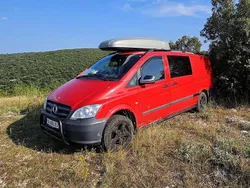 Rot Gebraucht 2013 Mercedes V230 Van / Kleinbus | 20.997 €
