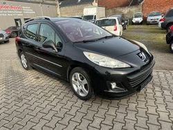 Schwarz Gebraucht 2010 Peugeot 207 Premium Kombi | 2.850 € (Guter Preis)