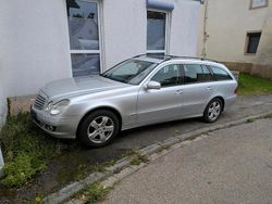 Silber Gebraucht 2007 Mercedes 220 Kombi | 5.450 €