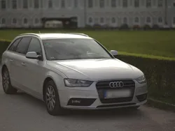 Silber Gebraucht 2012 Audi A4 Attraction Kombi | 6.199 € (Superpreis)