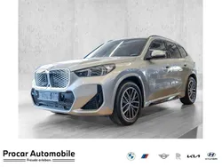 Silber Neu 2025 BMW iX1 M Sport SUV | 56.390 € (Fairer Preis)