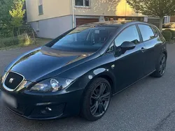 Grau Gebraucht 2011 Seat Leon Limousine | 6.000 € (Fairer Preis)