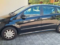 Schwarz Gebraucht 2011 Mercedes B160 Van / Kleinbus | 4.690 € (Guter Preis)