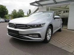 Scale silver metallic Gebraucht 2024 VW Passat Business Kombi | 32.980 € (Superpreis)