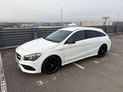 Weiß Gebraucht 2018 Mercedes CLA180 Shooting Brake Kombi | 16.500 € (Fairer Preis)