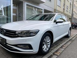 Weiß Gebraucht 2020 VW Passat Kombi | 17.499 € (Fairer Preis)