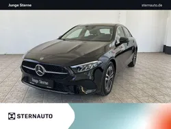 Lack kosmosschwarz Gebraucht 2024 Mercedes A180 Progressive Limousine | 29.980 € (Fairer Preis)