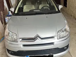 Silber Gebraucht 2006 Citroën C4 Kleinwagen | 2.900 € (Guter Preis)