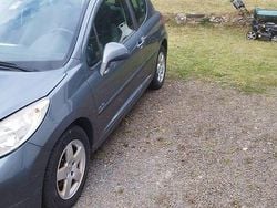 Grau Gebraucht 2007 Peugeot 207 Tendance Limousine | 799 € (Superpreis)