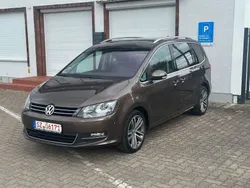 Braun Gebraucht 2012 VW Sharan Highline Van / Kleinbus | 11.900 € (Fairer Preis)
