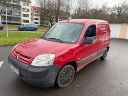 Rot Gebraucht 2007 Citroën Berlingo Van / Kleinbus | 1.100 € (Superpreis)
