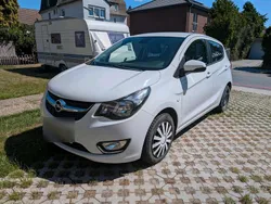 Weiß Gebraucht 2017 Opel Adam Kleinwagen | 6.200 €