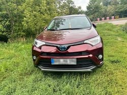 Rot Gebraucht 2017 Toyota RAV4 Hybrid SUV | 22.499 € (Fairer Preis)