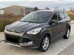 Grau Gebraucht 2016 Ford Kuga Individual SUV | 7.600 € (Guter Preis)