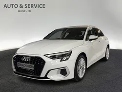 Weiß Gebraucht 2022 Audi A3 Sportback Sport Limousine | 24.960 € (Guter Preis)