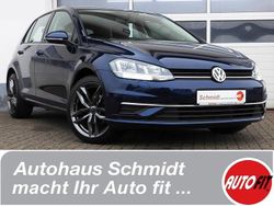 Blau Gebraucht 2018 VW Golf VII Comfortline Limousine | 16.100 € (Fairer Preis)