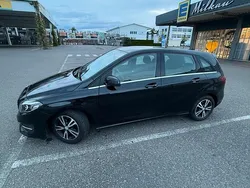 Schwarz Gebraucht 2016 Mercedes B180 Van / Kleinbus | 7.000 € (Etwas zu teuer)