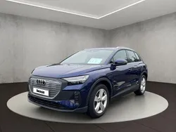 Navarrablau metallic Gebraucht 2022 Audi Q4 e-tron Ambiente SUV | 31.500 € (Guter Preis)