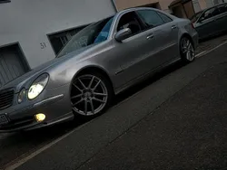 Grau Gebraucht 2003 Mercedes 320 Limousine | 3.399 €