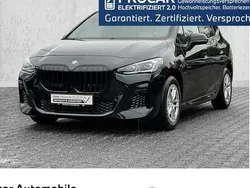 Schwarz Gebraucht 2022 BMW 225 Active Tourer Comfort Edition Van / Kleinbus | 37.490 € (Etwas zu teuer)