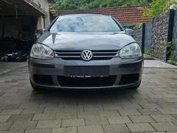 Grau Gebraucht 2005 VW Golf V Limousine | 2.399 € (Fairer Preis)