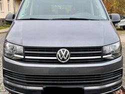 Grau Gebraucht 2018 VW Multivan Van | 43.500 €