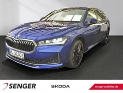 Blau Gebraucht 2024 Skoda Superb LAURIN & KLEMENT Kombi | 44.990 €