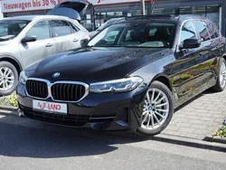 Schwarz Gebraucht 2022 BMW 520 Luxury Line Kombi | 34.950 € (Fairer Preis)