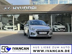 Sleek silver Gebraucht 2020 Hyundai i20 Trend Kleinwagen | 12.980 €