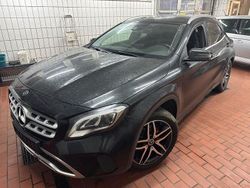 Schwarz Gebraucht 2017 Mercedes GLA180 Urban SUV | 18.990 € (Fairer Preis)