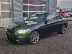 Black sapphire metallic (schwarz) Gebraucht 2016 BMW M235 Performance | 25.998 € (Fairer Preis)