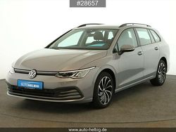Mondsteingrau Gebraucht 2021 VW Golf VIII Life Kombi | 19.880 € (Fairer Preis)