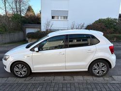 Weiß Gebraucht 2013 VW Polo Life Kleinwagen | 5.000 € (Guter Preis)
