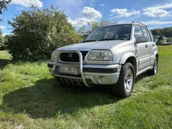 Silber Gebraucht 2004 Suzuki Grand Vitara SUV | 4.500 €