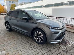 Grau Neu 2025 Skoda Enyaq iV SportLine SUV | 53.990 € (Fairer Preis)