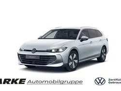 Gelb (scale silver metallic) Gebraucht 2024 VW Passat Elegance Kombi | 38.390 € (Superpreis)