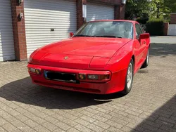 Rot Gebraucht 1985 Porsche 944 Coupé | 17.499 €