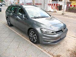 Grau Gebraucht 2019 VW Golf VII Comfortline Kombi | 14.250 € (Guter Preis)