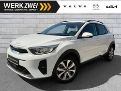 Clear white Gebraucht 2023 Kia Stonic Vision SUV | 19.980 € (Fairer Preis)