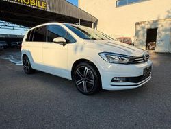 Weiß Gebraucht 2016 VW Touran Highline Van / Kleinbus | 19.990 € (Teuer)