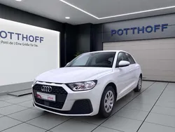 Weiss Gebraucht 2021 Audi A1 Sportback Comfort Kleinwagen | 17.450 € (Guter Preis)
