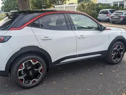 Weiß Gebraucht 2023 Opel Mokka-e SUV | 22.997 € (Etwas zu teuer)