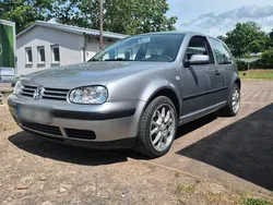 Silber Gebraucht 2002 VW Golf IV Kleinwagen | 2.500 € (Teuer)
