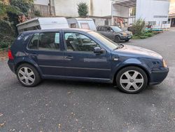 Blau Gebraucht 2000 VW Golf Limousine | 860 € (Guter Preis)