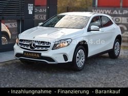Weiß Gebraucht 2017 Mercedes GLA250 SUV | 20.990 € (Fairer Preis)