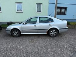 Silber Gebraucht 2003 Skoda Octavia Limousine | 1.000 € (Superpreis)