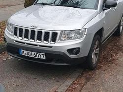 Silber Gebraucht 2011 Jeep Compass SUV | 4.290 €